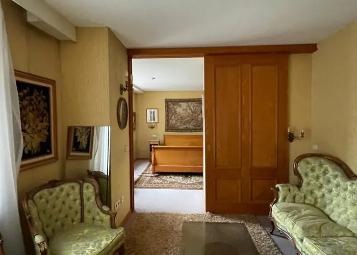 Oranienburg - Private Garden בית הארחה 3*